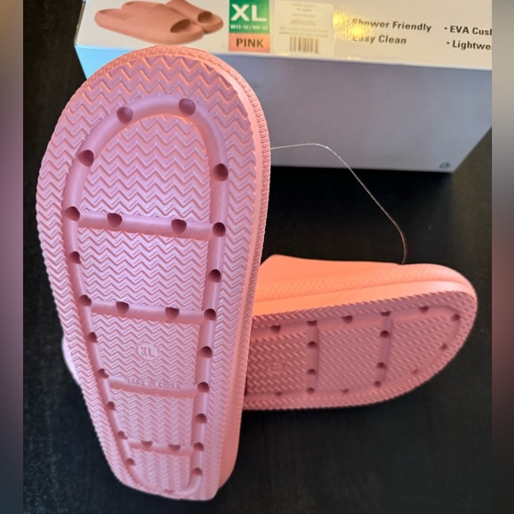 Cloud slides, light pink- Clearance - Picture 4 of 4